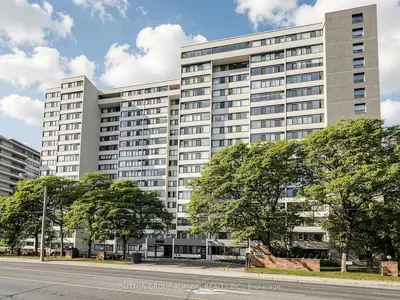 3000 Bathurst Street 708, Toronto, On M6b 3b4