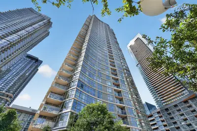 10 Navy Wharf Court 2109, Toronto, On M5v 3v2