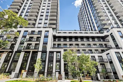 89 Montclair Avenue 920, Toronto, On M5p 0a9
