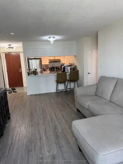 28 Empress Avenue 1716, Toronto, On M2n 6z7
