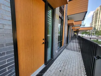 117 Broadway Avenue Th125, Toronto, On M4p 1v3