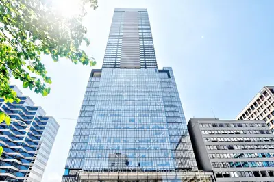 488 University Avenue 4711, Toronto, On M5g 0c1