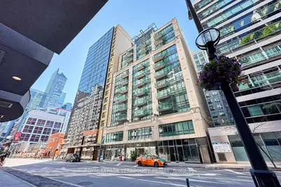 Condo Apartment in Toronto