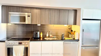 85 Queens Wharf Road 703, Toronto, On M5v 0j9
