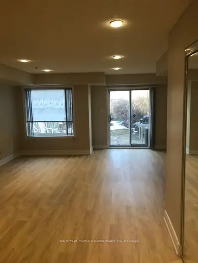 988 Sheppard Avenue W 1, Toronto, On M3h 2t6