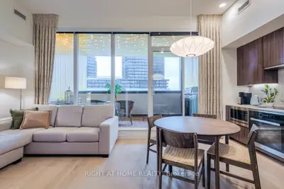 95 Mcmahon Drive 511, Toronto, On M2k 0h2