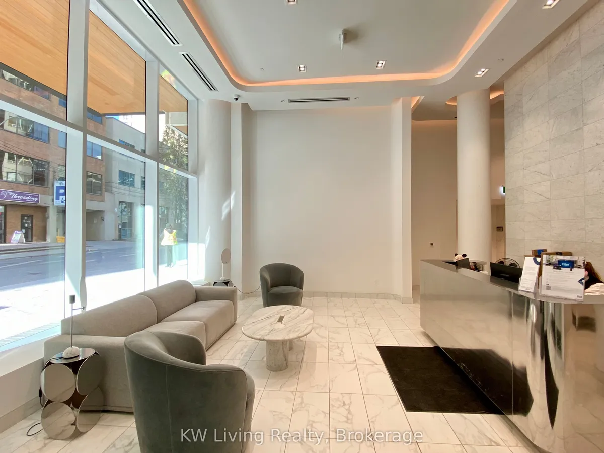 238 Simcoe Street 2908, Toronto, On M5t 0b8