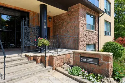 740 Eglinton Avenue 401, Toronto, On M5n 1c4