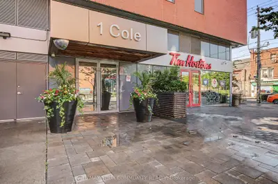 1 Cole Street 904, Toronto, On M5a 4m2