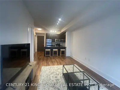 560 Front Street W 804, Toronto, On M5v 1c1