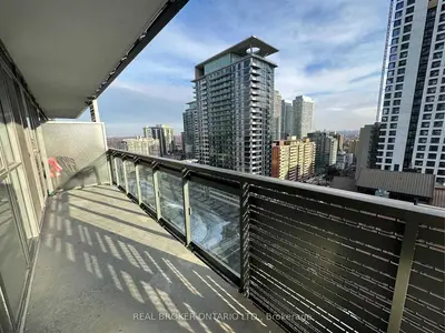 39 Roehampton Avenue 1401, Toronto, On M4p 1p9