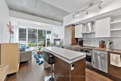 1030 King Street W 333, Toronto, On M6k 0b4