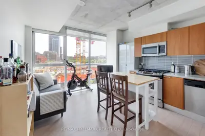 Condo Apartment in Toronto