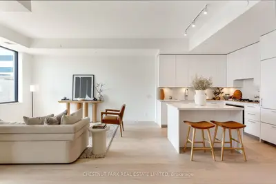 33 Frederick Todd Way Th12, Toronto, On M4g 0c9