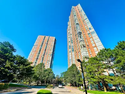 7 Concorde Place 1710, Toronto, On M3c 3n4