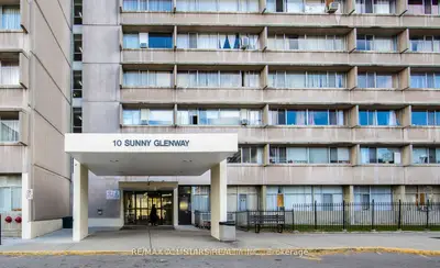 10 Sunny Glenway 1906, Toronto, On M3c 2z3