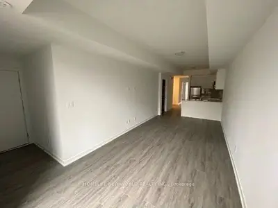 14 S Marquette Avenue 6, Toronto, On M6a 0e1