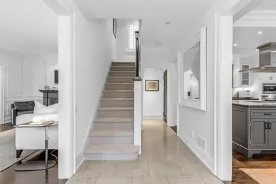 113 Inglewood Drive, Toronto, On M4t 1h6