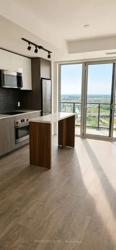 5 Defries Street 2105, Toronto, On M5a 0w7