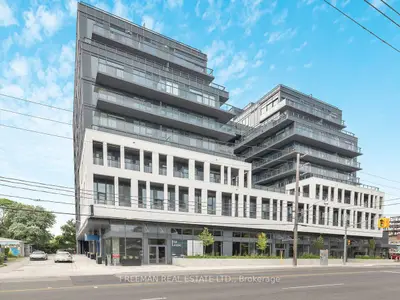 Condo Apartment in Toronto