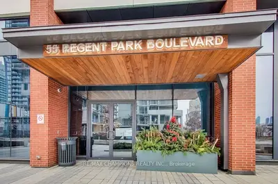 55 Regent Park Boulevard 1707, Toronto, On M5a 0c2