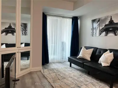 600 Fleet Street 609, Toronto, On M5v 1b7