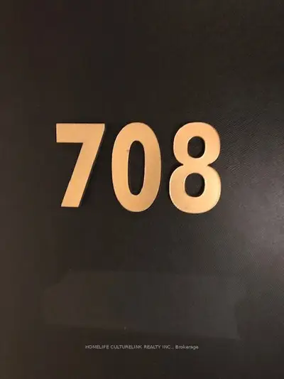 85 Wood Street 708, Toronto, On M4y 0e8