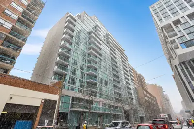 96 St Patrick Street 715, Toronto, On M5t 1v2