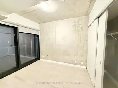 11 Charlotte Street 705, Toronto, On M5v 2h5
