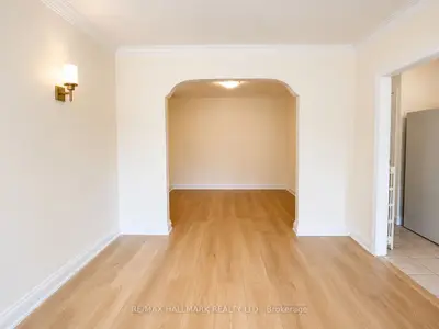 333 Vaughan Road, Toronto, On M6c 2n5