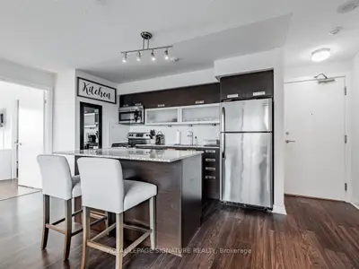 Condo Apartment in Toronto