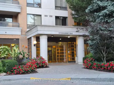 Condo Apartment in Toronto