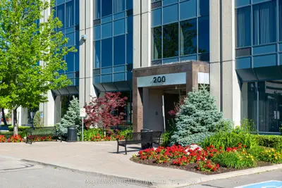 200 Consumers Road 603, Toronto, On M2j 4r4