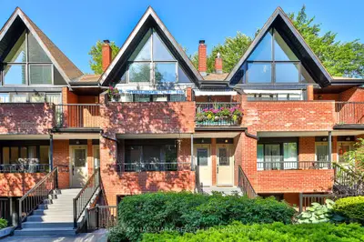 17 Pembroke Street 21, Toronto, On M5a 2n6