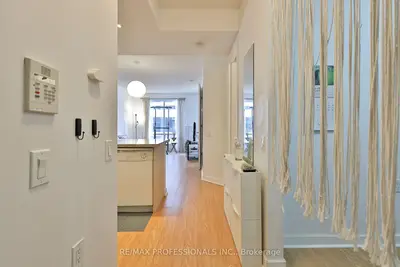 85 Bloor Street E 1608, Toronto, On M4w 3y1