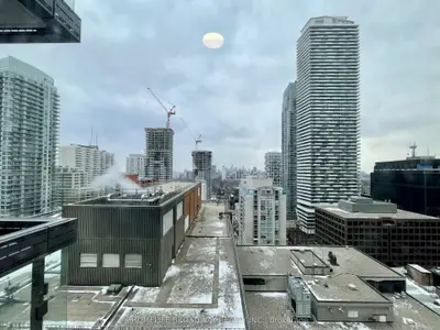 39 Roehampton Avenue 1504, Toronto, On M4p 0g1