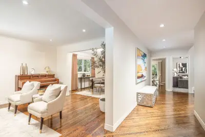 25 Gossamer Avenue, Toronto, On M2m 2x3