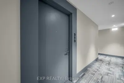 50 O'neill Road 313, Toronto, On M3c 0r2