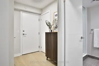 525 Adelaide Street W 1623, Toronto, On M5v 0n7