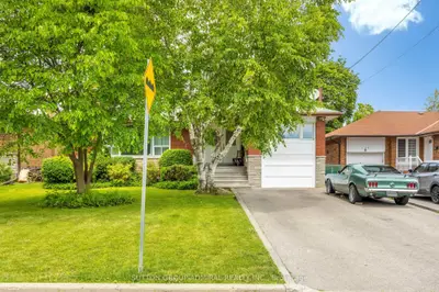 138 Kennard Avenue, Toronto, On M3h 4m5