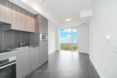 50 O'neill Road 2209, Toronto, On M3c 0r1