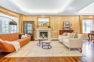 249 Holmes Avenue, Toronto, On M2n 4m9