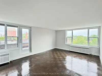 1545 Bathurst Street 510, Toronto, On M5p 3h6