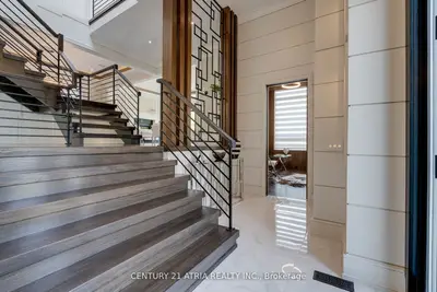 225 Northwood Drive, Toronto, On M2m 2k5