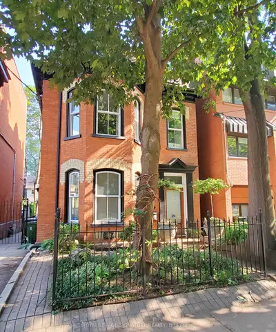 47 Gloucester Street Upper, Toronto, On M4y 1l8