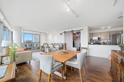81 Navy Wharf Court 1703, Toronto, On M5v 3s2