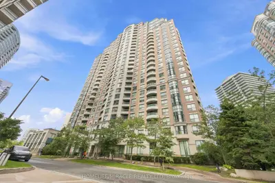7 Lorraine Drive 1010, Toronto, On M2n 7h2