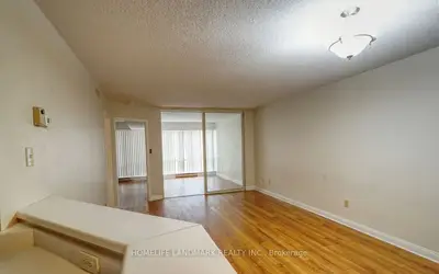 1001 Bay Street 511, Toronto, On M5s 3a6