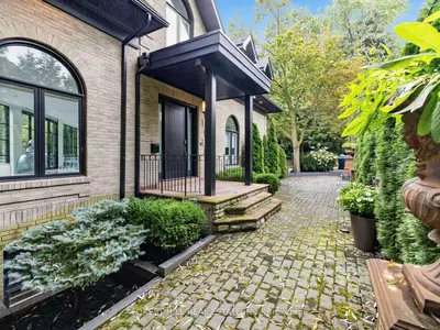 55 Strathearn Boulevard, Toronto, On M5p 3m3