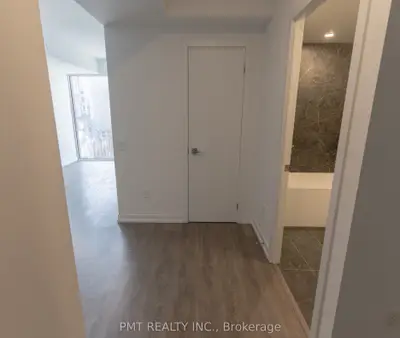 82 Dalhousie Street 906, Toronto, On M5b 0c5